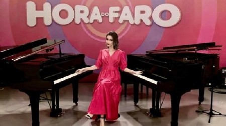 Adamantinense Jay Bergamini toca dois pianos ao mesmo tempo, no Hora do Faro, neste domingo