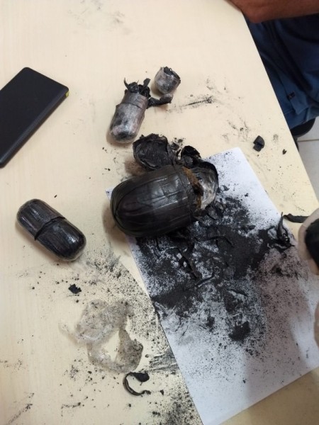 Polícia Militar flagra mulher tentando entrar com droga em penitenciária da região