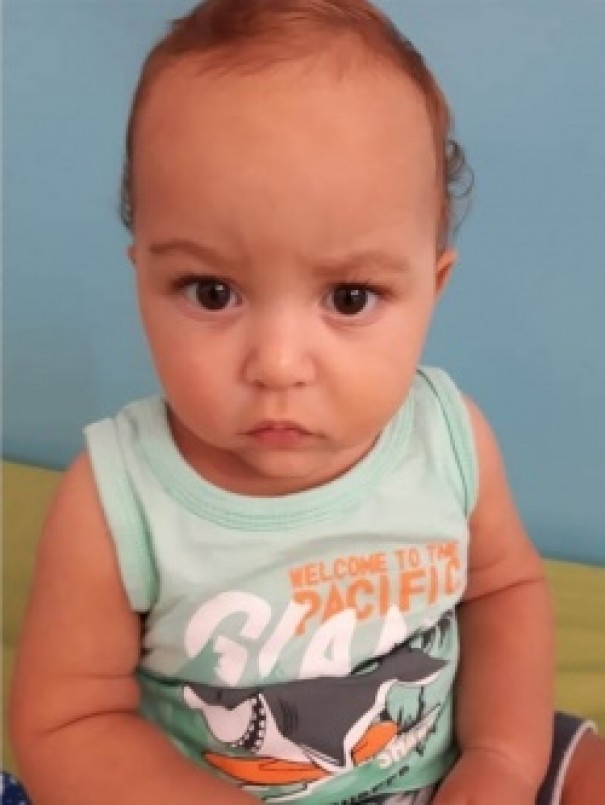 Beb de 8 meses engasga com papinha em creche,  socorrido, mas no resiste