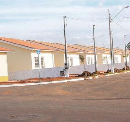 Departamento de Habitação faz balanço positivo de encontro com mutuários do Conjunto Sotei Furugen