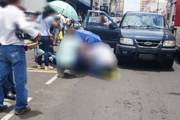 Motociclista sofre fratura exposta no p e outros ferimentos em acidente no centro de Tup