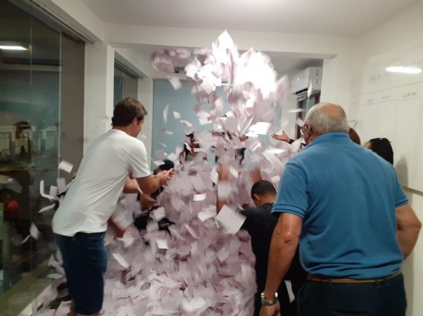 ACEOC e Prefeitura realizam sorteios do 'Nosso Comrcio  100 mil' e 'IPTU Premiado'