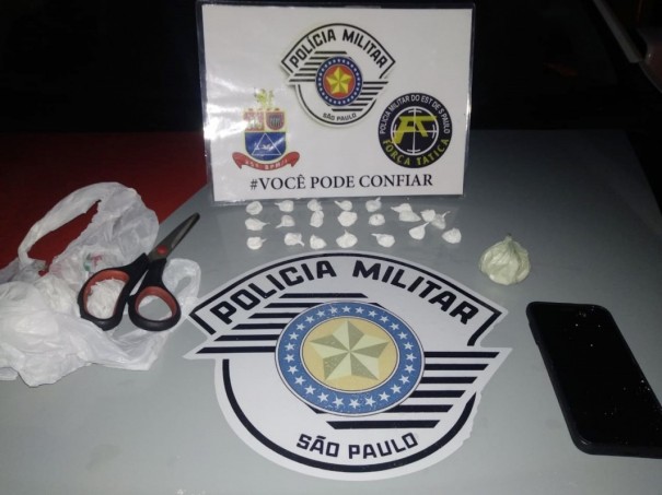 Traficante � preso com 20 por��es de coca�na em Fl�rida Paulista