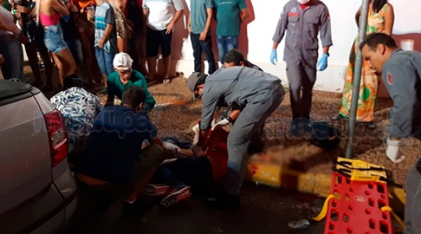 Acidente envolvendo moto deixa jovem com bra�o amputado e outro com traumatismo craniano