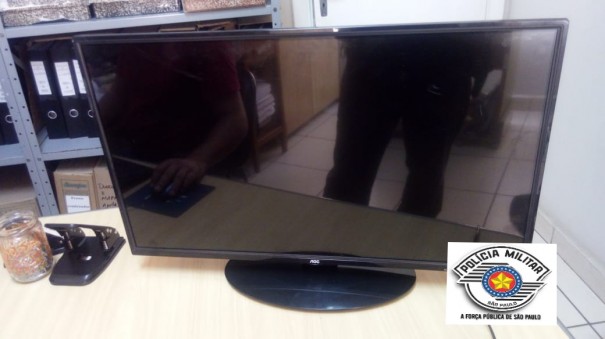 Homem � detido por populares ap�s cometer furto em Luc�lia