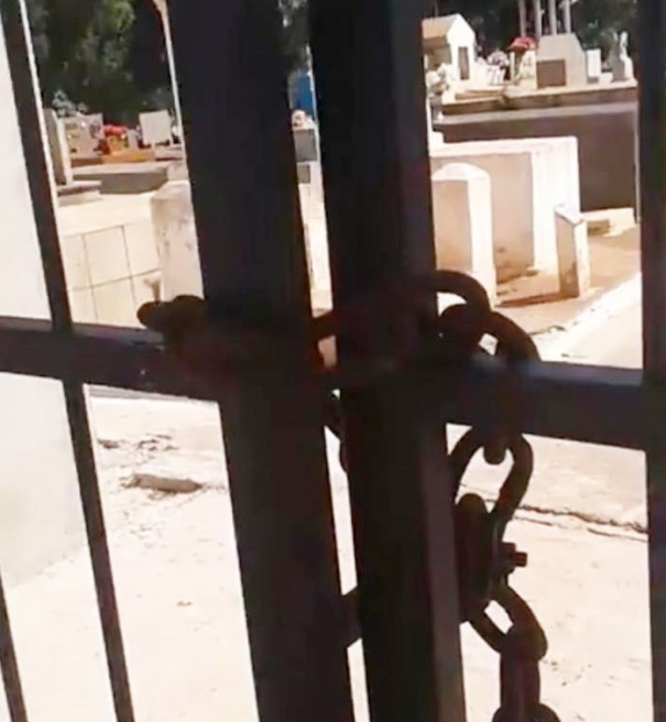 Populao impede enterro do suspeito de matar Emanuelle