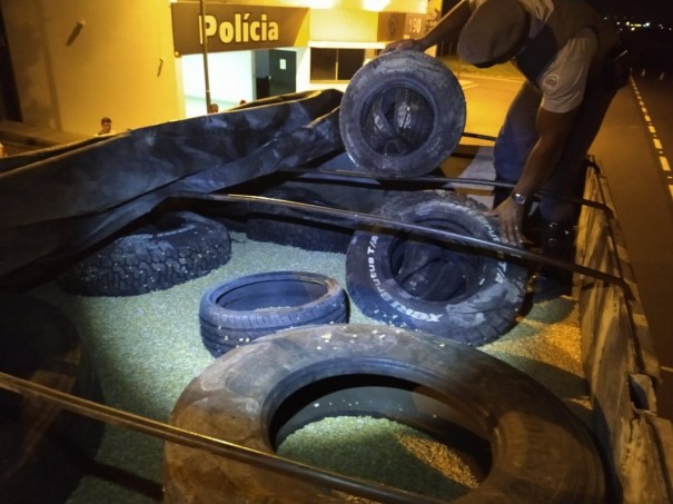 Produtos sem notas s�o apreendidos em carga de milho