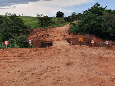 Parceria entre Osvaldo Cruz e Sagres garante reconstrução de ponte no Bairro Canguçu