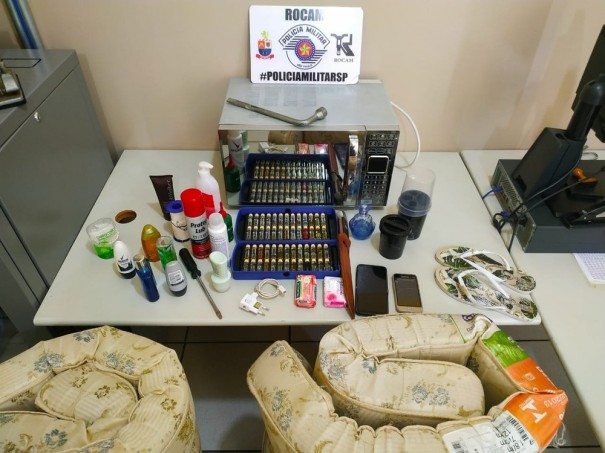 Dois homens s�o presos por furto em ch�caras do Balne�rio Laranja Doce; um deles era foragido da Justi�a