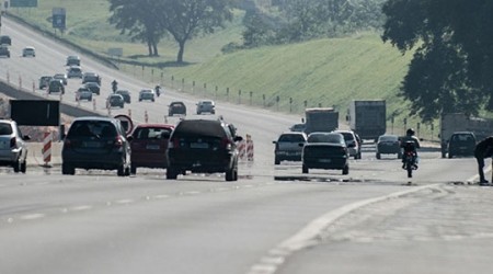 Mais de 30 pessoas morreram nas rodovias paulistas durante feriado