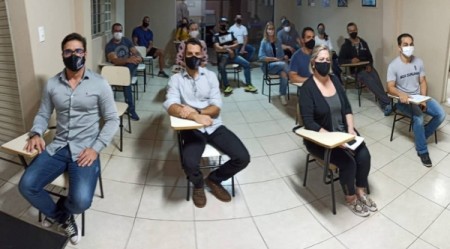 Academias se unem, defendem setor como promotor de saúde e buscam reabertura