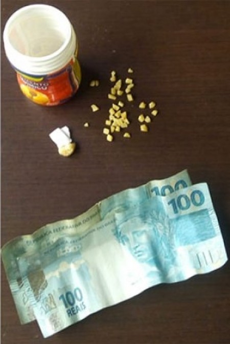 Homem é preso em Herculândia ao ser flagrado escondendo drogas em árvore