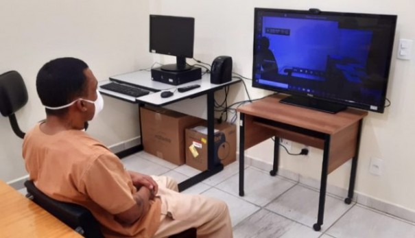 Entenda os procedimentos para a visita virtual em presdios de SP