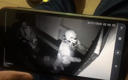 Dona de joalheria assaltada por quadrilha em Botucatu viu crime ao vivo pelo celular: 'Não podia fazer nada'