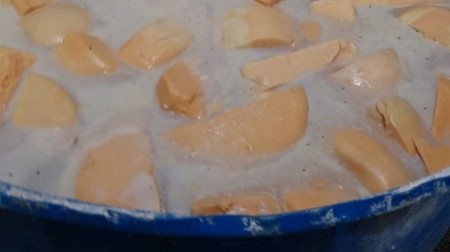 PM fecha queijaria clandestina em Ouro Verde e apreende mais de 5 toneladas do produto