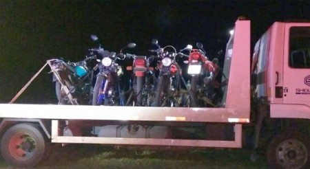 Polícia Militar de Bastos apreende motos que faziam manobras perigosas na BAS-122