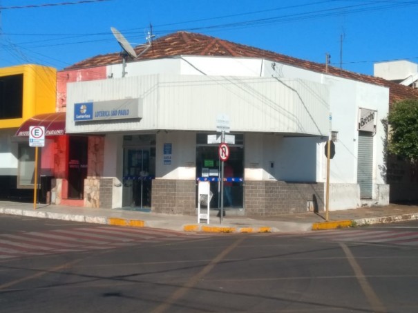 Bandidos furtam Casa Lot�rica de Parapu�