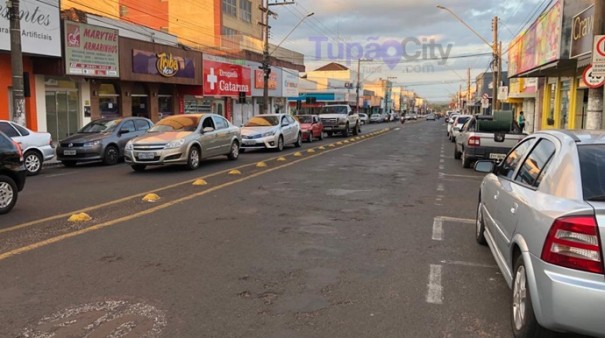 Comrcio de Tup fecha na quinta e volta a funcionar apenas na segunda-feira