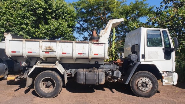 Integrantes de grupo que levava caminh�es furtados para o Paraguai acabam presos em flagrante em Presidente Venceslau