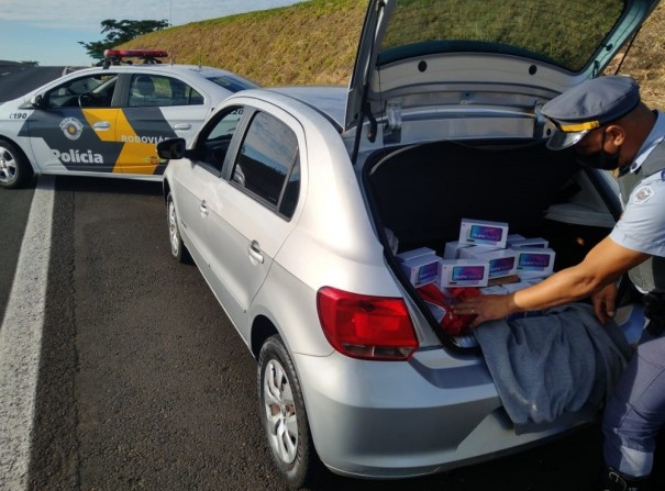 Carga de celulares sem documenta��o fiscal avaliada em R$ 40 mil � apreendida em Santo Anast�cio