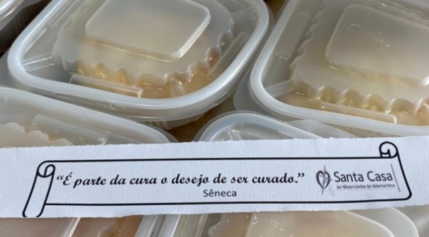 Humanizao hospitalar: Santa Casa de Adamantina produz e distribui fatias hngaras a pacientes
