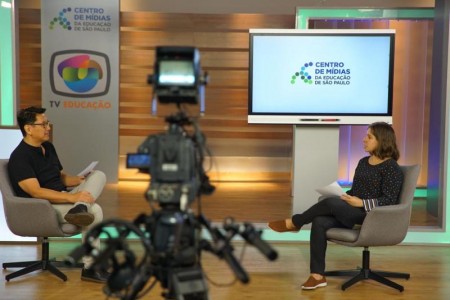 Centro de Mídias SP forma professores para gravação das aulas