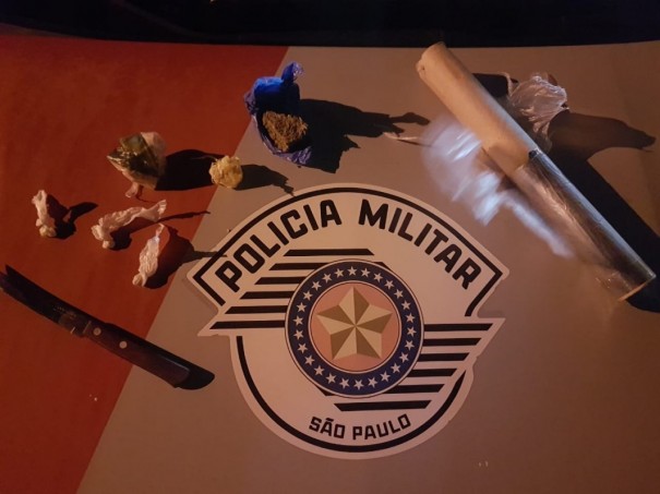 Homem � preso por tr�fico de drogas, em Luc�lia