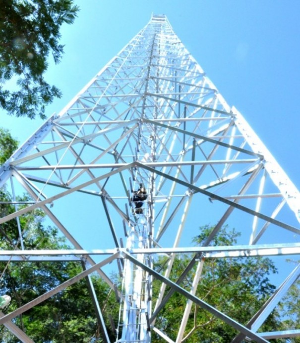 Torres de transmiss�o s�o instaladas em Adamantina e Irapuru