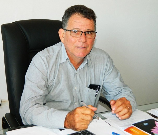 Prefeito de Flrida Paulista assina convnio de R$ 250 mil para reforma da praa central