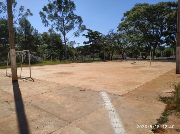 Praa de eventos no Parque dos Pioneiros em Adamantina est em sua reta final de concluso 