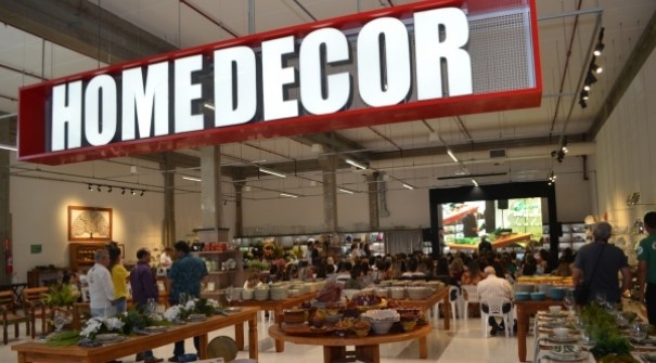 Home Decor Cocipa arrecada alimentos e itens de higiene pessoal e doadores participam de sorteio