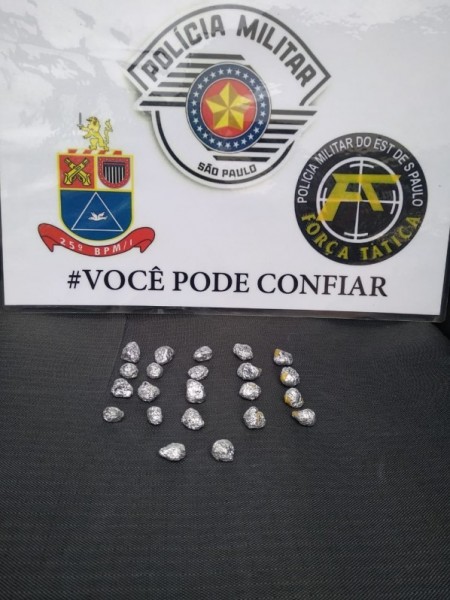 Força Tática prende homem por tráfico de drogas na Vila Esperança, em OC