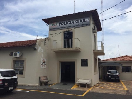 Ladrão 'encosta' revólver na barriga de frentista e rouba posto de combustíveis em Dracena