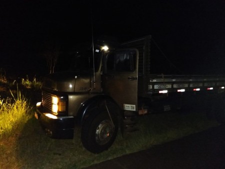 Polícia Militar de Osvaldo Cruz recupera caminhão furtado em Álvares Machado