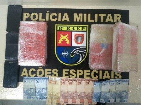 Baep encontra cocaína escondida em forros de portas de veículo e condutor acaba preso em Pirapozinho