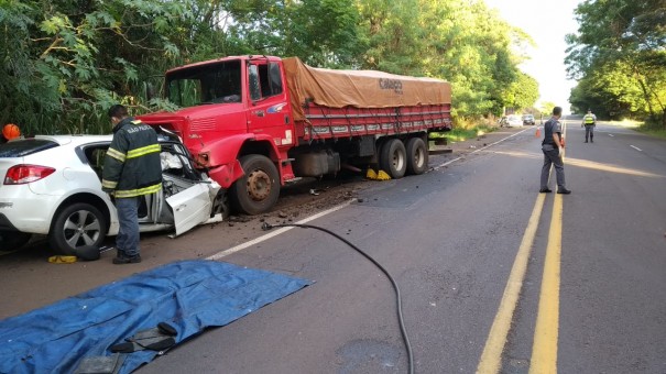 Acidente de Tr�nsito deixa uma v�tima fatal na SP-294 em Junqueir�polis