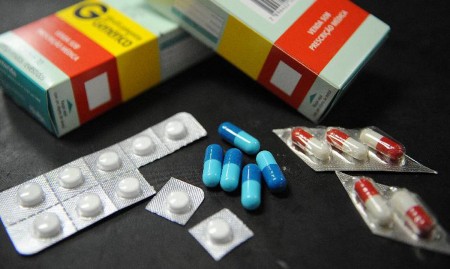 Novo coronavírus: Índia limita exportação de medicamentos
