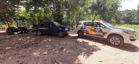 Polícia Rodoviária apreende carga de pneus de caminhão oriundos do Paraguai
