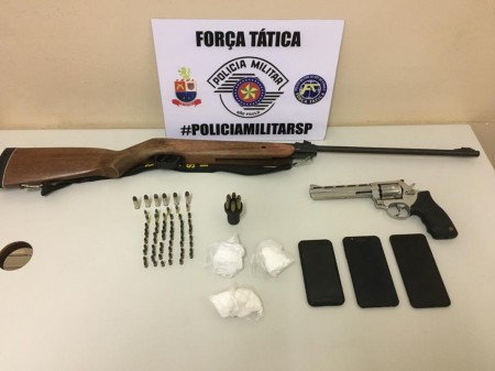Cocaína, armas de fogo e munições são apreendidas pela Força Tática em Presidente Prudente