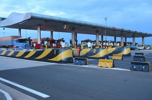 Reajuste de tarifas das rodovias paulistas concedidas entra em vigor nesta ter�a-feira (1).