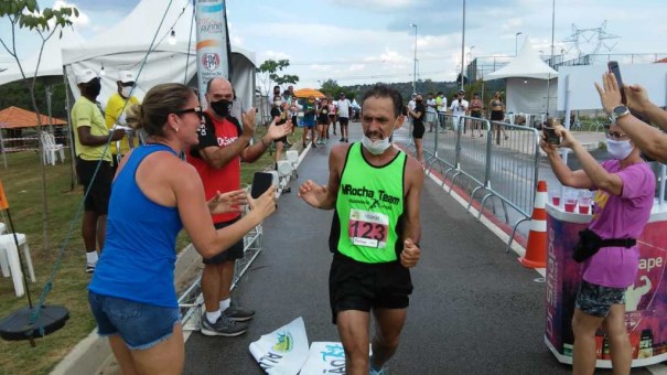 Adamantinense  campeo da 1 etapa do Brasileiro de Ultra Maratona e disputar o Mundial