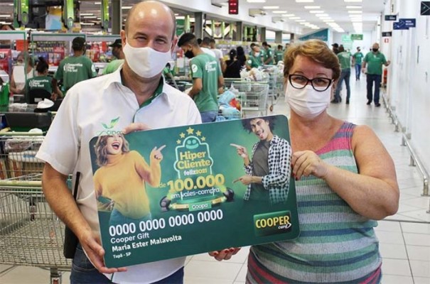 Cocipa entrega prmios da 1 fase da promoo Hiper Cliente Feliz 2021