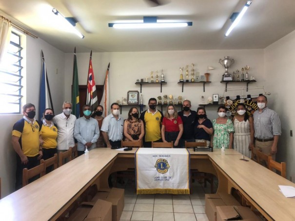 Projeto do Lions Clube 'Doar para Conectar' doa 240 notebooks para escolas estaduais de Osvaldo Cruz e Adamantina