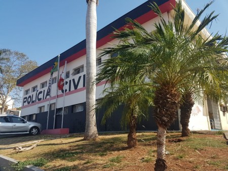 Advogada é assaltada ao sair da casa de primo no Centro de Pirapozinho e fica ferida