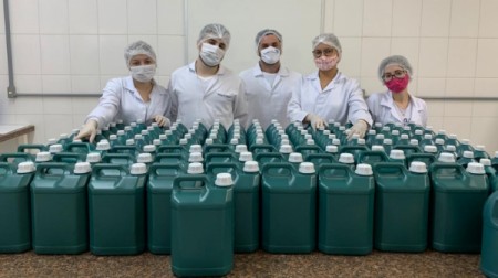 Alunos de farmácia da UniFAI produzem sanitizantes e higienizantes de prevenção à Covid-19