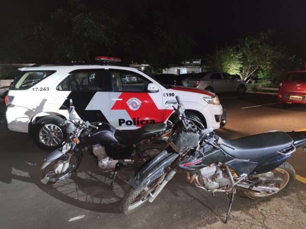Pol�cia Militar recupera motos furtadas e 5 pessoas s�o detidas em Dracena