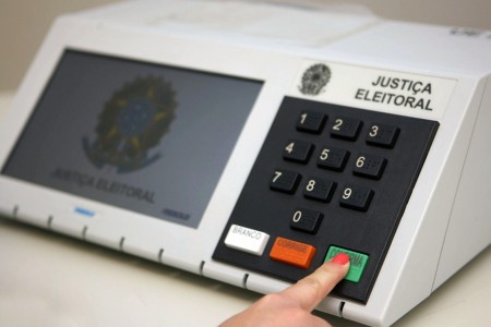 Justiça Eleitoral indefere mais de 10 mil candidaturas