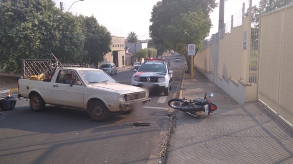 Motociclista fica ferido em acidente registrado na Avenida Estados Unidos, em OC
