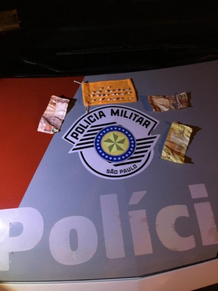 PM prende homem em flagrante por tráfico de drogas, em Osvaldo Cruz