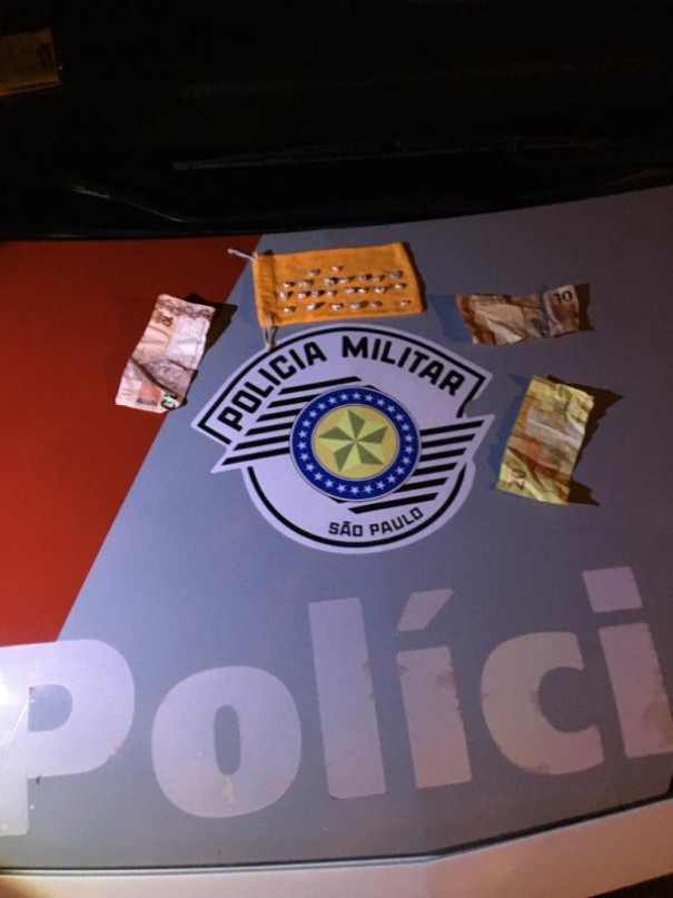 PM prende homem em flagrante por tr�fico de drogas, em Osvaldo Cruz